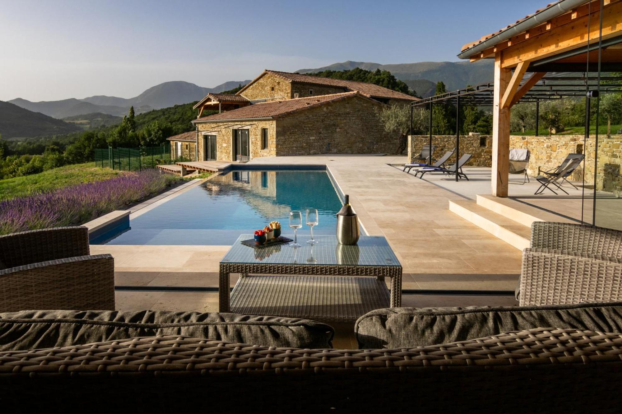 Crupies Domaine De Chabanne B&B 외부 사진
