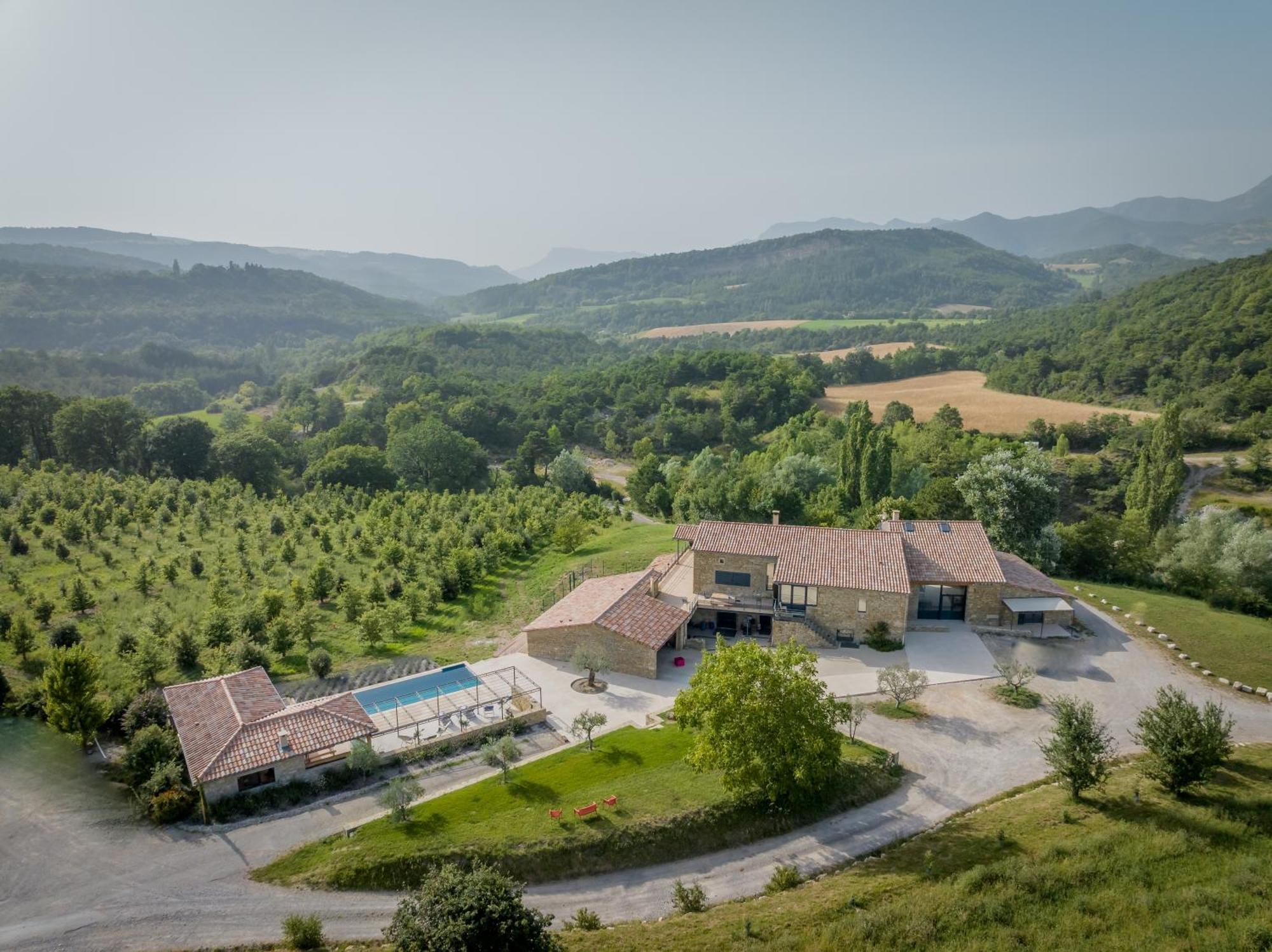 Crupies Domaine De Chabanne B&B 외부 사진